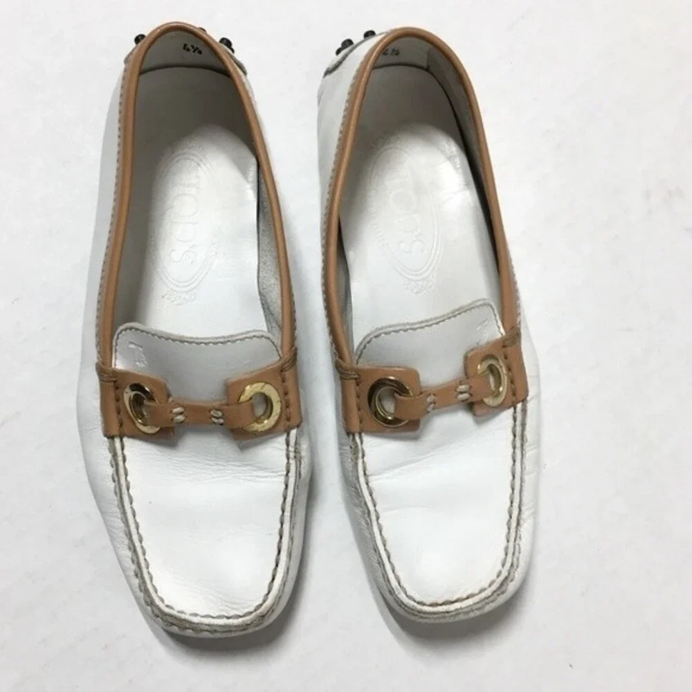 Tod’s White and Tan Leather Moccasins 4.5